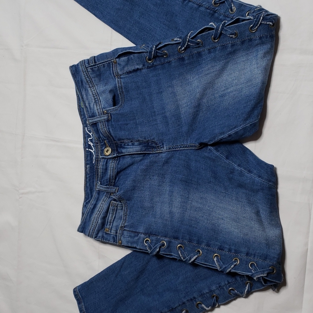 INC INTERNATIONAL JEANS